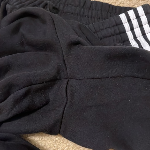 Bundle of 2 Adidas Sweatpants - Picture 6 of 11